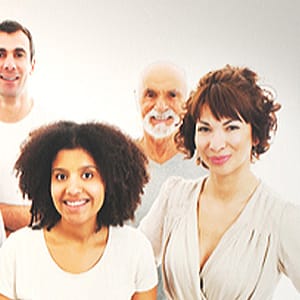 famille, groupe de personnes heureuses